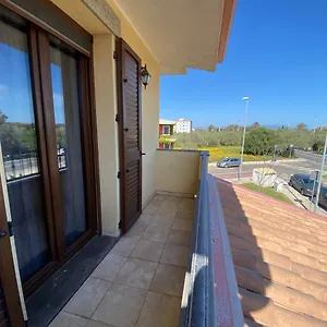 https://alex-room-airport.in-sardinia.net